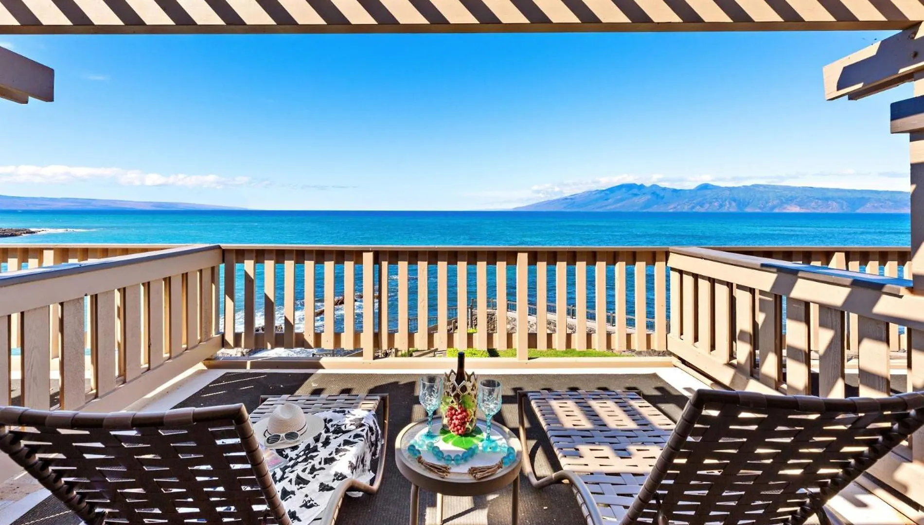 Oceanfront & Sunsets! Ks A5- Sullivan Kahana Holiday home
