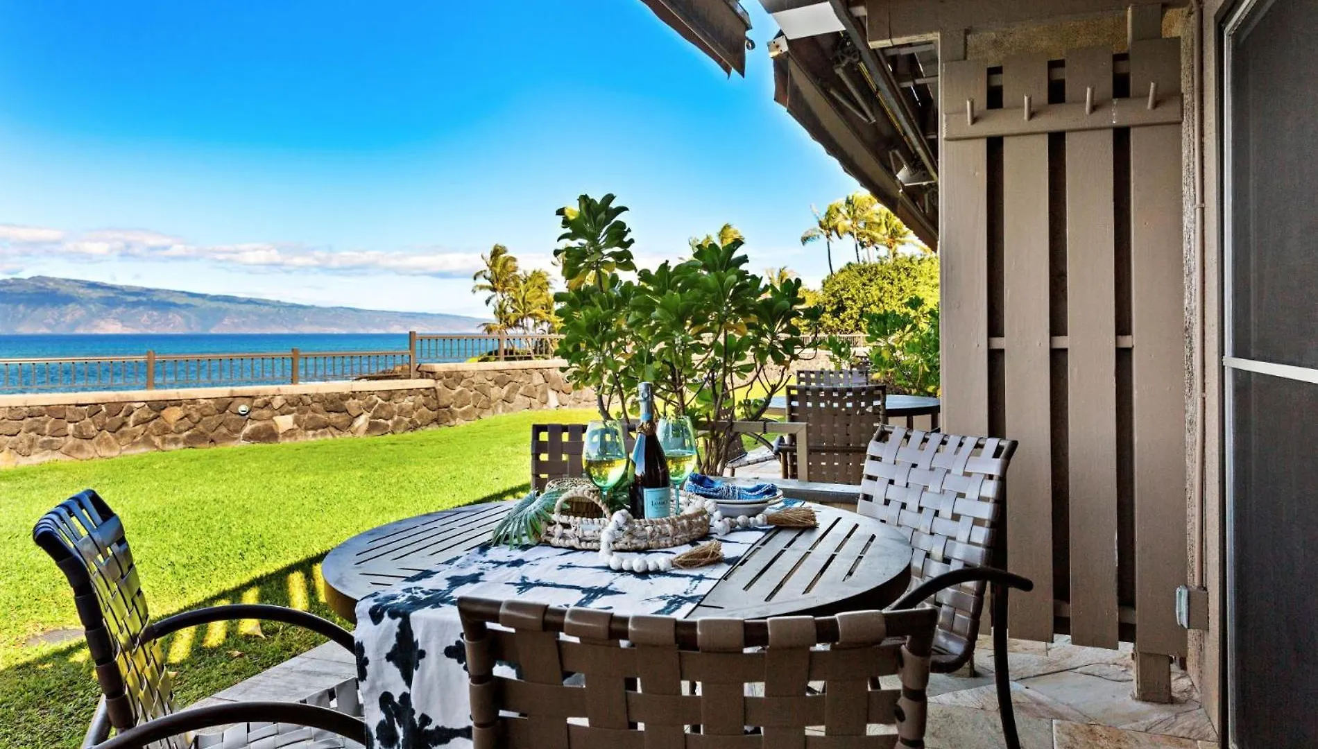 Oceanfront & Sunsets! Ks A5- Sullivan Kahana Holiday home